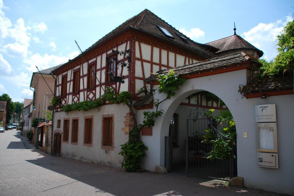 Landhotel St. Gereon Nackenheim エクステリア 写真