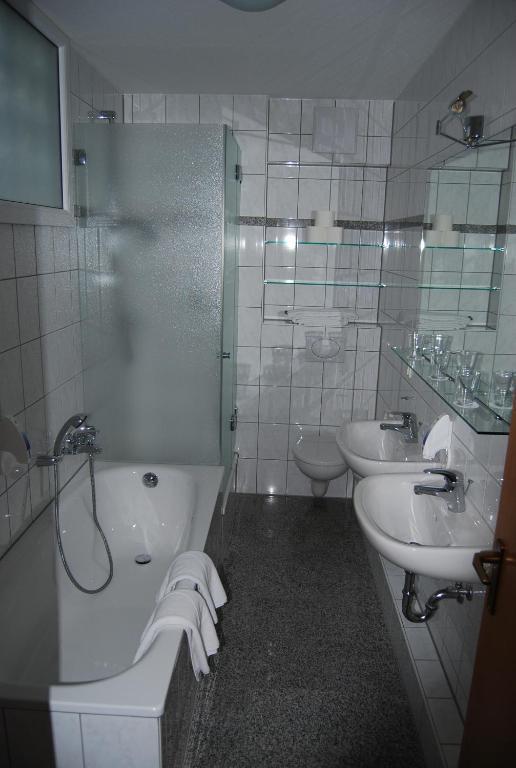 Landhotel St. Gereon Nackenheim 部屋 写真